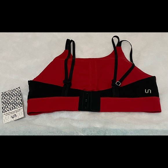 Urban Savage Cherry McCarren Sports Bra - Picture 4 of 11